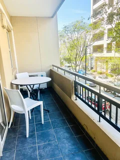 Immaculate Fully Furnished Apartment in Umhlanga