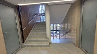 150sqm Office To Let – Menlo Park – Modern Glass-Fitted Unit With Prime Visibility