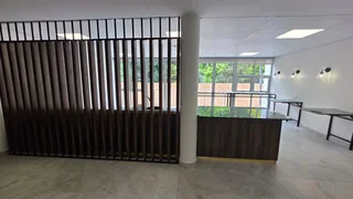 150sqm Office To Let – Menlo Park – Modern Glass-Fitted Unit With Prime Visibility