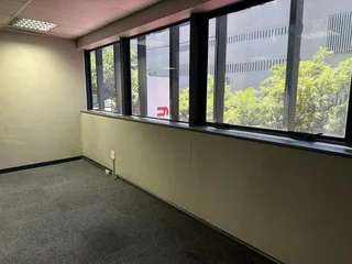 154m² Retail Space To Let In Cape Town With High Visibility