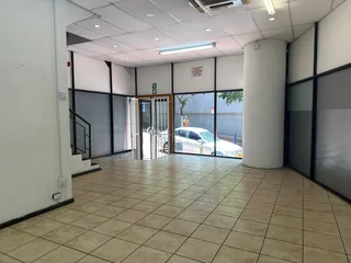 154m² Retail Space To Let In Cape Town With High Visibility