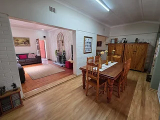 Stylish and Spotless Family Home with Flatlet, Entertainment Area &amp; Pool