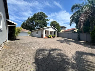 Spacious 3-Bedroom Home In Sought-After Mount Edgecombe For Sale.