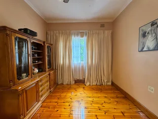 Spacious 4-Bedroom Family Home For Sale In Glen Anil.