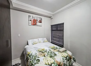 Stunning Fully Furnished 2 Bedroom Apartment in a Prime Location