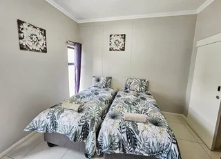 Stunning Fully Furnished 2 Bedroom Apartment in a Prime Location