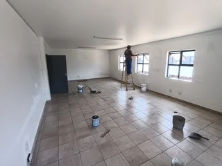 PREMIUM GRADE WAREHOUSE IN CORNUBIA