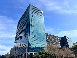 450m² Office Space To Let In Cape Town with Mountain Views