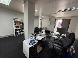 123m² Well Located Office Space To Let in Eden On The Bay, Big Bay