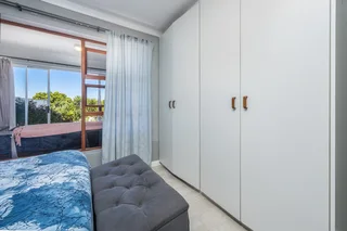 2-Bedroom Apartment in Santorini, Rosenpark – Durbanville