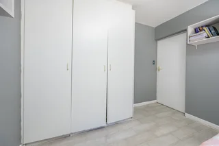 2-Bedroom Apartment in Santorini, Rosenpark – Durbanville