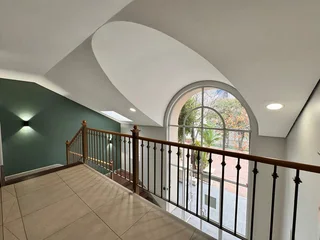 322 sqm Office to Let in Sandton