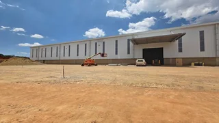 New Development warehouse TO LET in Pomona