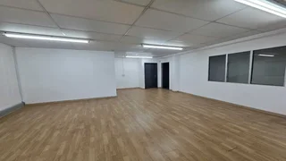 Mini Unit TO LET in secure Industrial Park located in Sunnyrock.