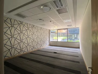 2496 sqm Office To Let in Bryanston