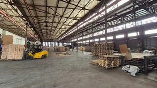 3500sqm Factory To Let with optional yard - Wadeville