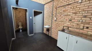 Unit 18 - 268sqm Mini Unit To Let - Wadeville