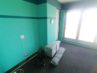 2 Bedrooms Penthouse Wiith Oceanviews  To Let