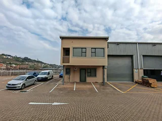 216m2 Mini Industrial Unit TO RENT/LET in Briardene | Swindon Property