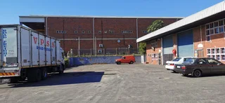 341m2 Mini Factory TO RENT/TO LET  in Briardene | Swindon Property