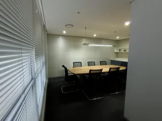 Prime Office Space in Central Location - 185m