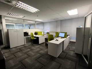Prime Office Space in Central Location - 185m