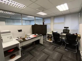Prime Office Space in Central Location - 185m