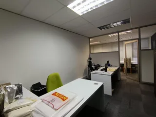 Prime Office Space in Central Location - 185m