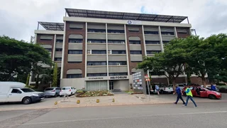 23m² Office To Let In Val De Grace With Excellent Visibility