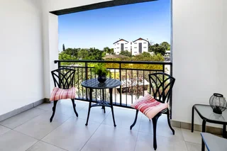 Perfect Lock-Up-and-Go Apartment – 2 Basement Parkings Included