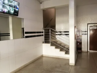 2 Bedroom   Furnished Beachfront  Apartment  To Let