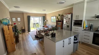 Pet-friendly 3-bed Townhouse In Saint Square Estate