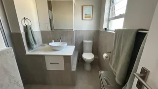 Pet-friendly 3-bed Townhouse In Saint Square Estate