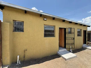 Secure 1-Bedroom Apartment In Extension 76 Polokwane, Seshego