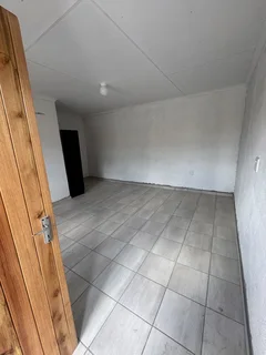 Secure 1-Bedroom Apartment In Extension 76 Polokwane, Seshego