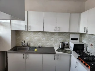 Sharing 3-Bedroom And 1-Bath Flat In Bulwer