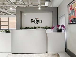 Find a professional address for your business in Regus Craddock Square Rosebank