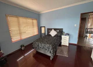 3 Bedroom double story home in Mulbarton for Sale