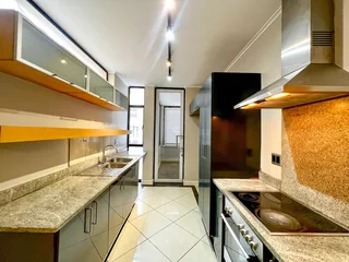 Sought After Modern Apartment in The Auroras – uMhlanga