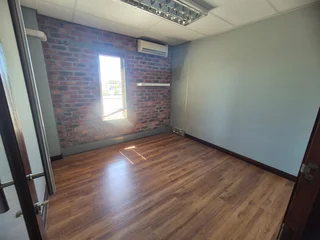 212m² Office Space To Let In Durbanville New Development