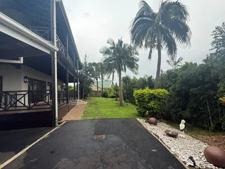 Spacious Luxury Home Offering Seamless Indoor–Outdoor Living