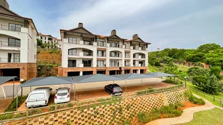 Excellent price for this modern 3-bedroom penthouse apartment at Izinga eco estate!