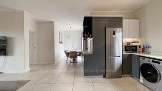 Excellent price for this modern 3-bedroom penthouse apartment at Izinga eco estate!