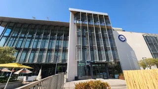 124 Square Meter Office space to let in Centurion Central wjith back up power