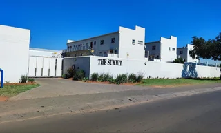 Stunning 2-Bedroom Duplex in Mayberry Park, Alberton