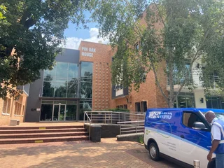 186 sqm Office To Let in Bryanston