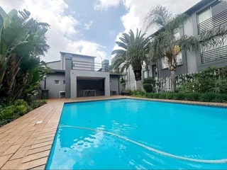 2 bedroom townhouse in Verwoedpark