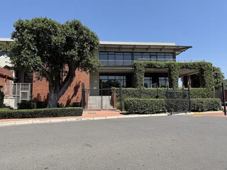 Prime 4 006 m² Office Building for Lease – Black River Park.