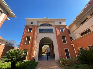 62 sqm Office To Let in Bryanston
