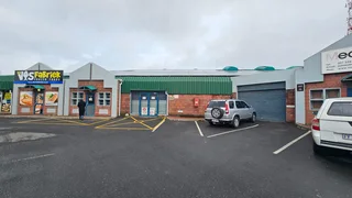 Versatile Warehouse Space To Let at Viking Park